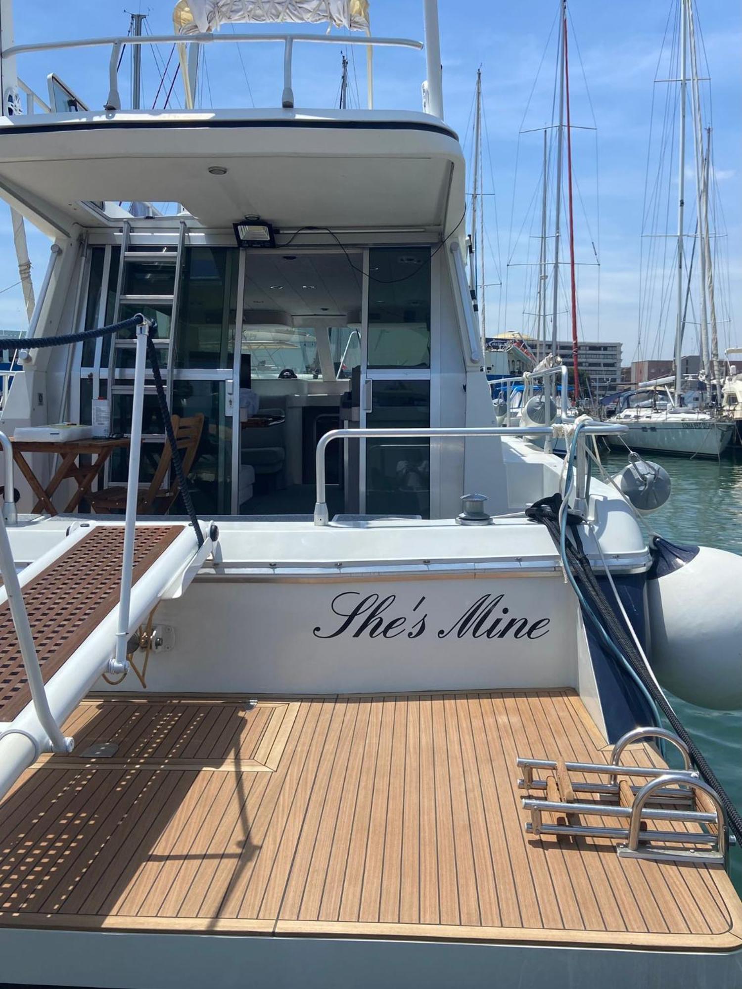 She'S Mine Yacht Hotel Catânia Exterior foto